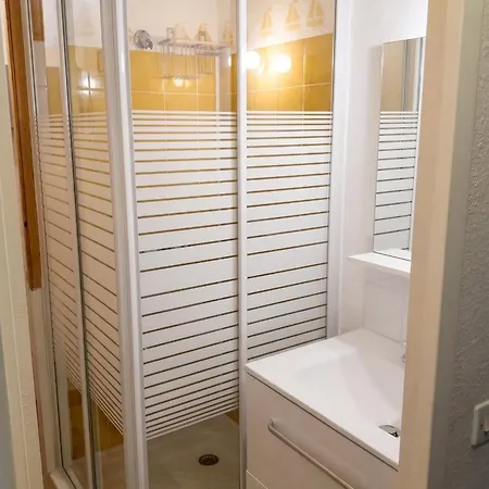 A De 21 M² Avec Terrasse Vue דירה אגדה